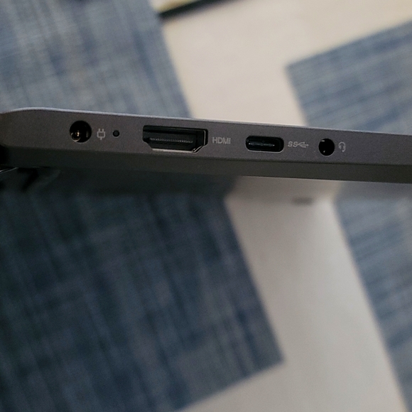 Lenovo IdeaPad 5 [15.6"] (16GB Ram; 512gb SSD) - Picture 2 of 5